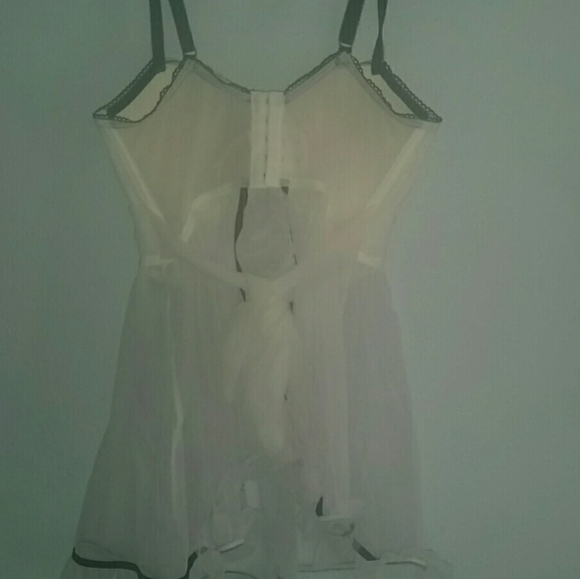 Victoria's secret bridal white lingerie teddy - Picture 4 of 4